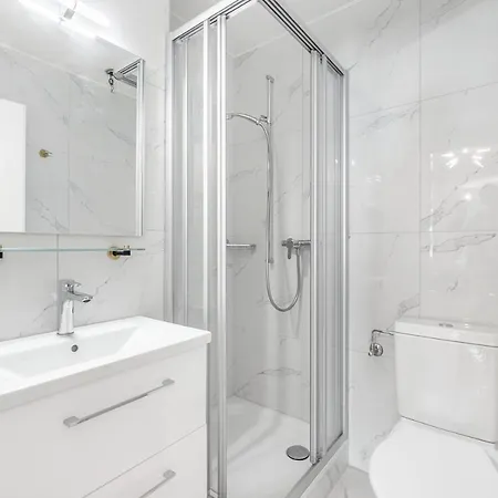 شقة Secret Garden - Lakefront مونترو