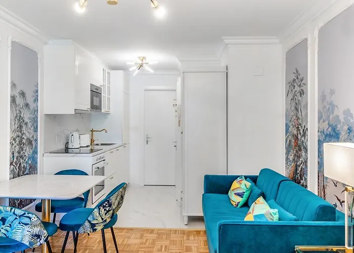 Secret Garden – Lakefront Montreux